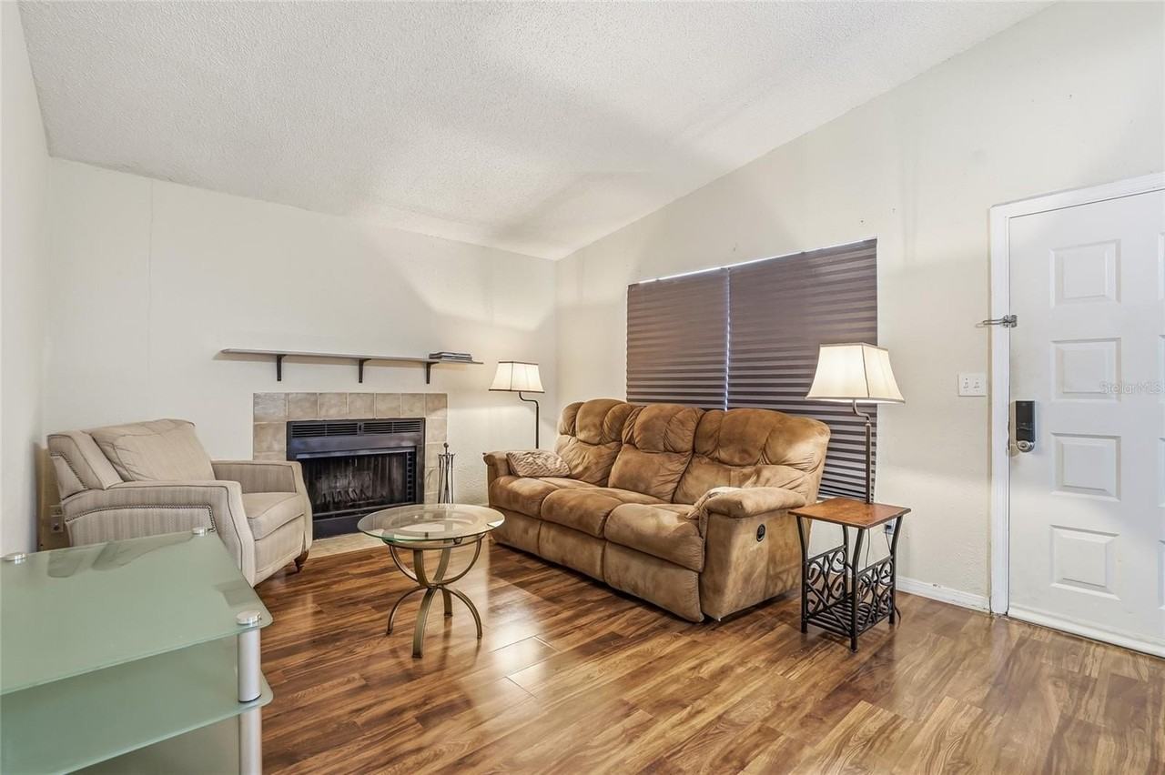 4004 Nestle Oaks Pl #203 - Photo 5 of 32