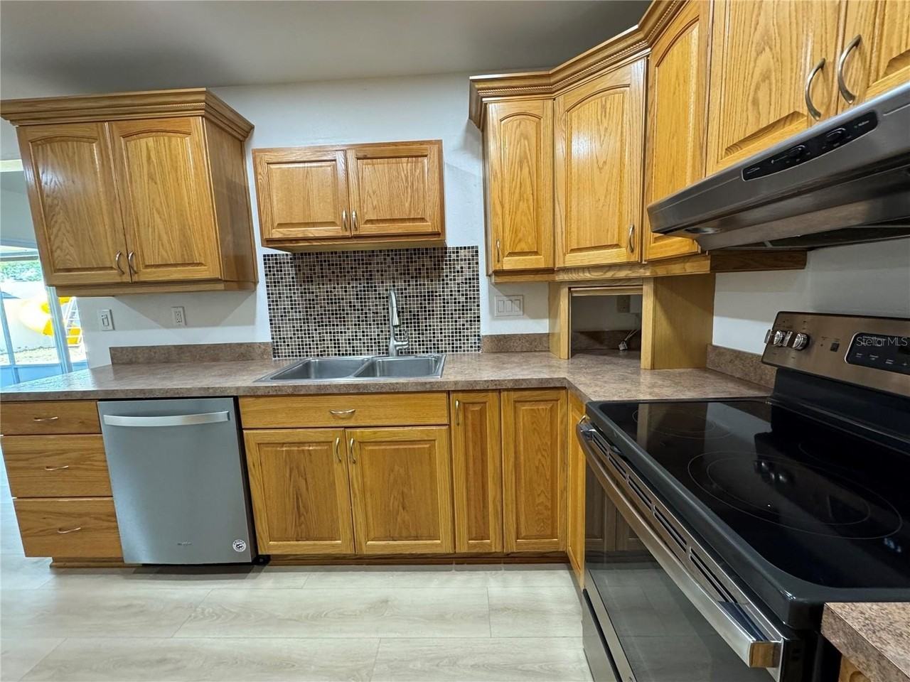 6445 109th Avenue North - Photo 4 of 22