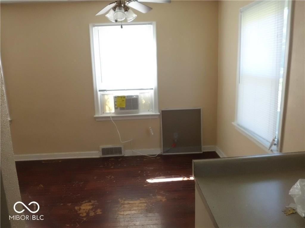 3602 North Layman Avenue - Photo 4 of 13