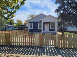 featured image of 1433 West Pruitt Street