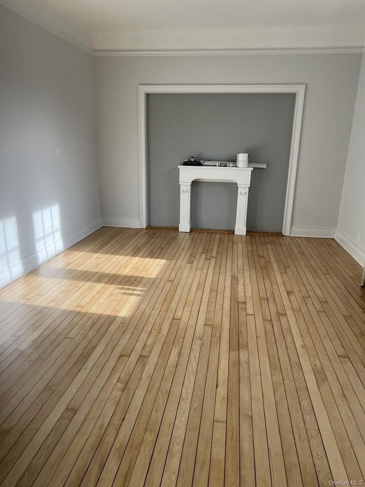 90 Rose St - Photo 6 of 6
