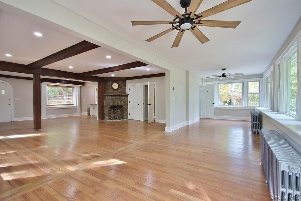 233 Haviland Drive - Photo 5 of 19