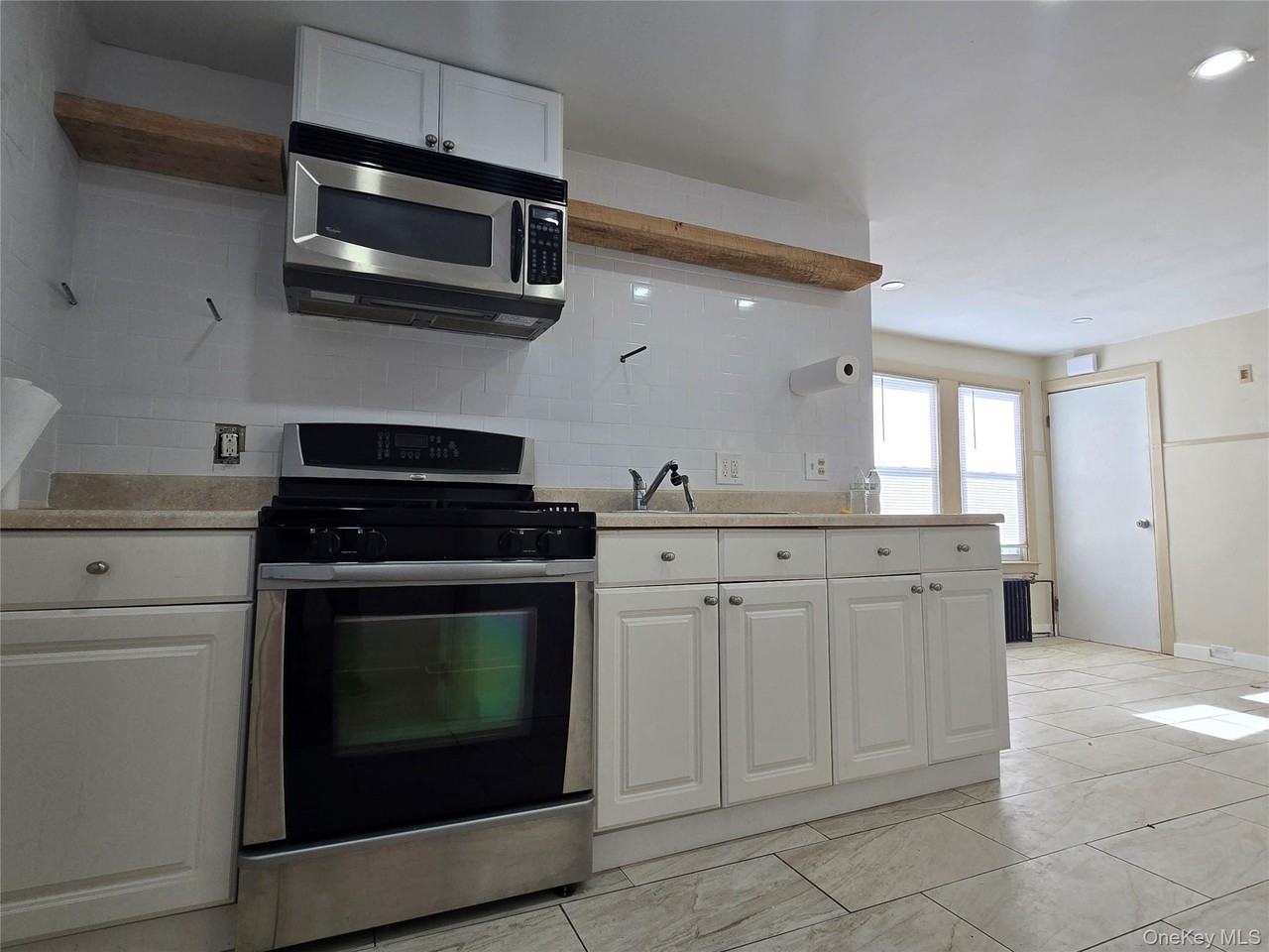 704 Tower Avenue #B - Photo 5 of 16