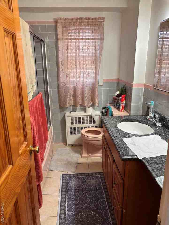 22 128th Street #1 - Photo 3 of 5