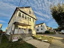 featured image of 186 Arlington Street #186