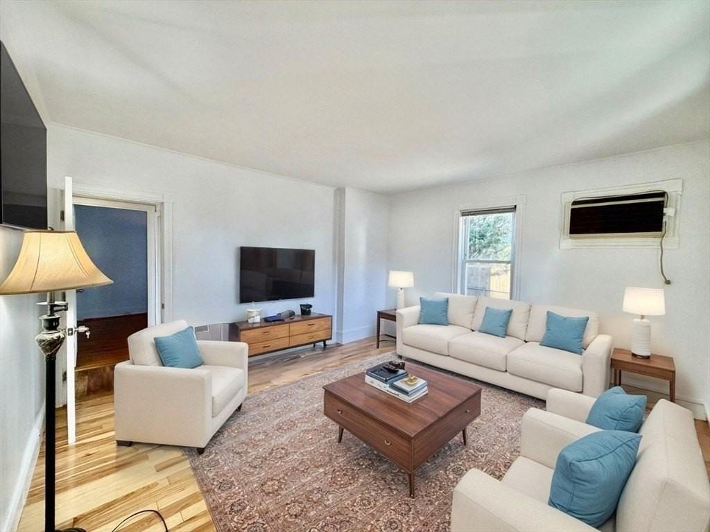 29 Trafford Street #1 - Photo 2 of 24