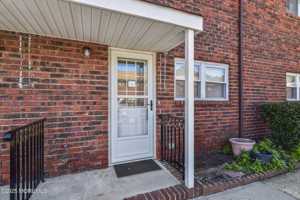 featured image of 12A Laurel Pl