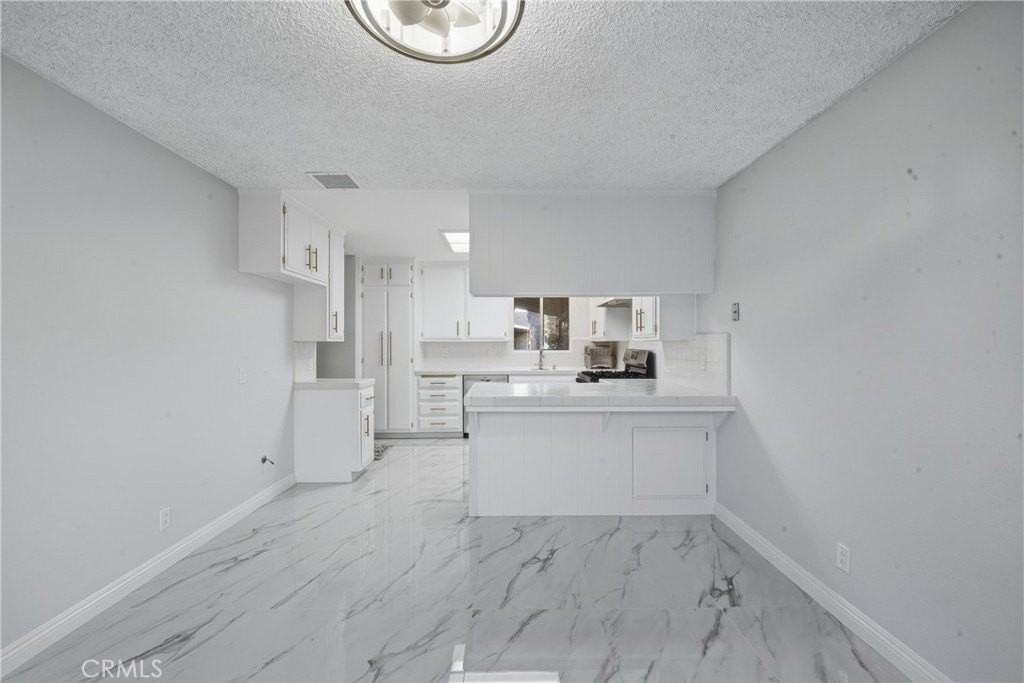 6255 Mitchell Avenue - Photo 6 of 50