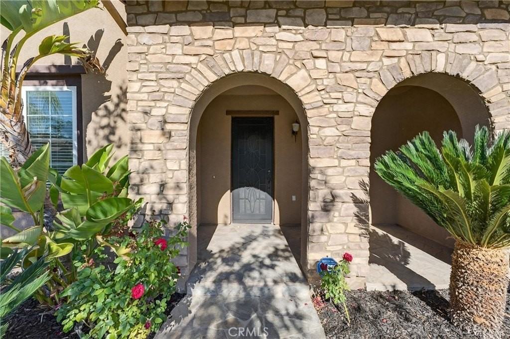 16154 Skyridge Drive - Photo 3 of 30