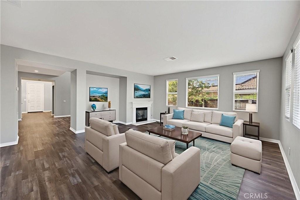 16154 Skyridge Drive - Photo 4 of 30