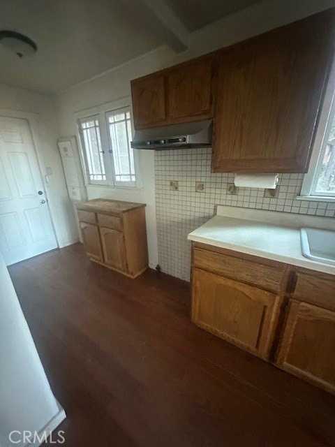 480 Mozumdar Dr - Photo 6 of 14