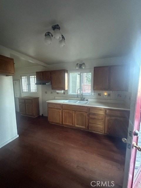 480 Mozumdar Dr - Photo 7 of 14