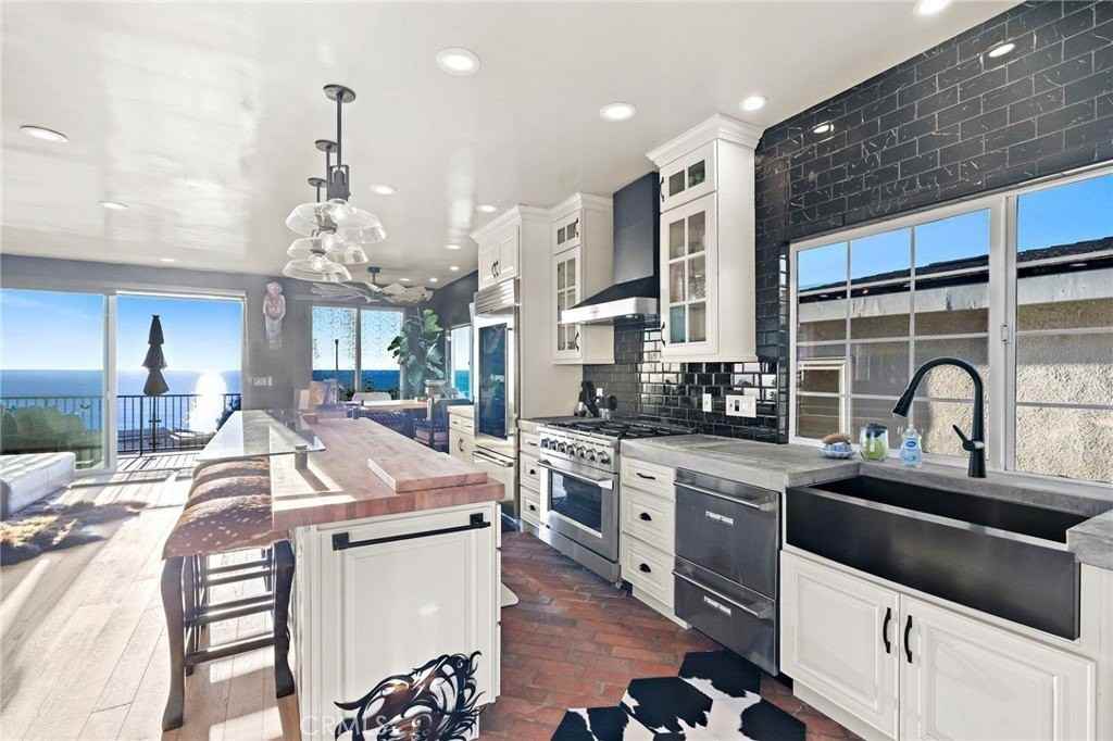 2979 Terry Road - Photo 5 of 27