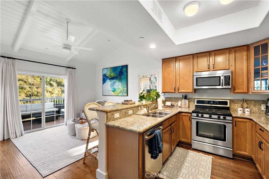 1315 Dunning Drive #B - Photo 6 of 19