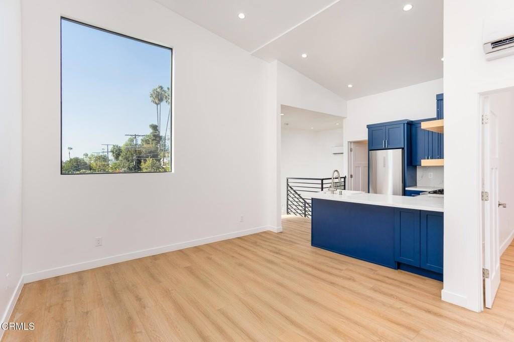 4947 Stratford Road - Photo 4 of 30