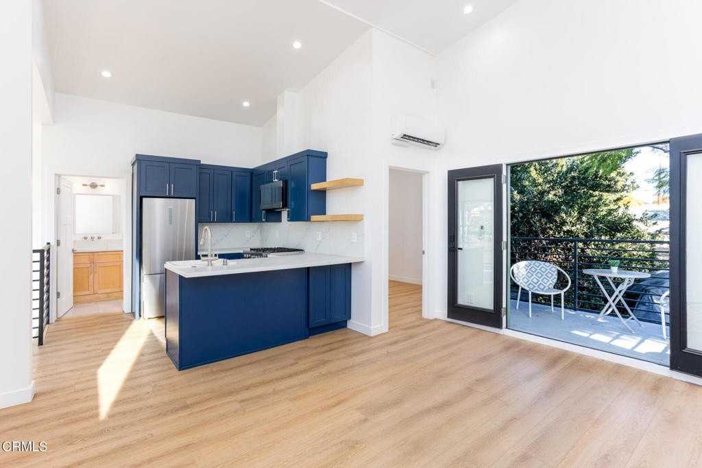 4947 Stratford Road - Photo 5 of 30