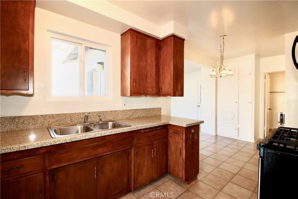 13211 Schoenborn Street - Photo 6 of 25