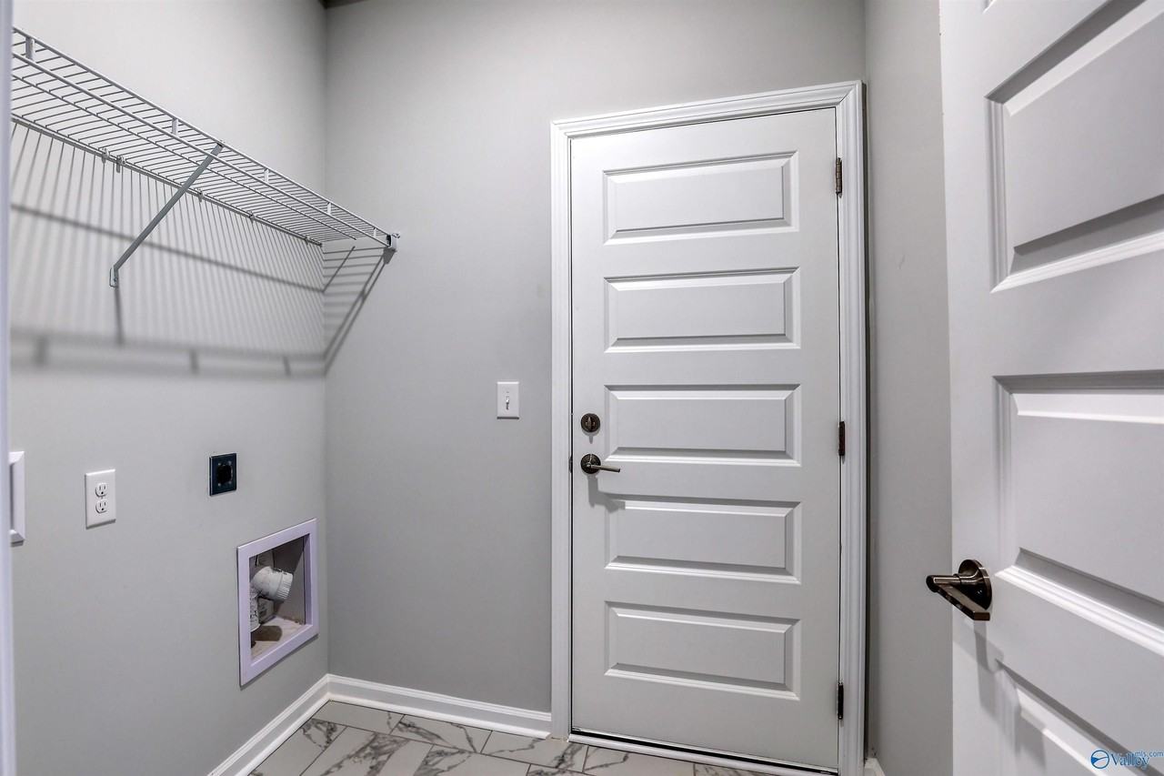 12422 Whitcomb Cir - Photo 5 of 10