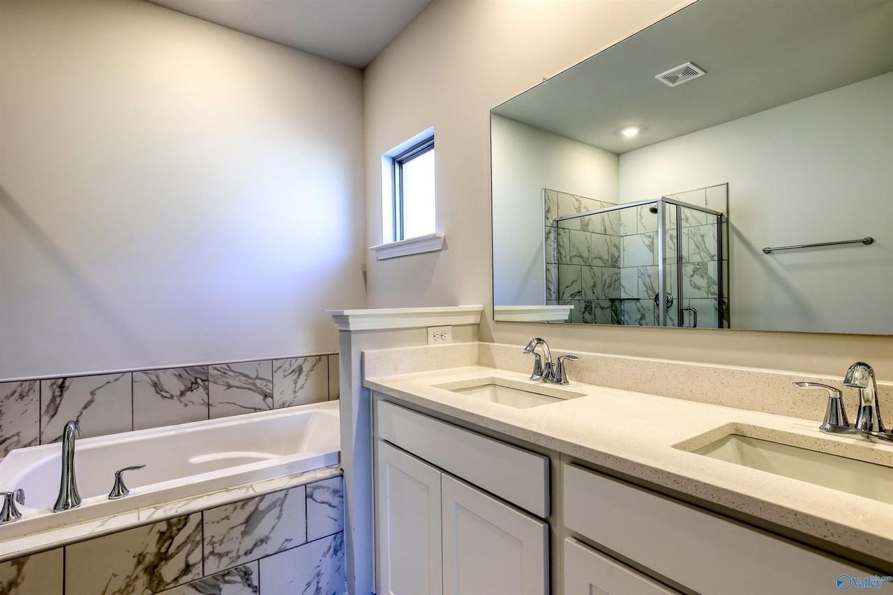 12422 Whitcomb Cir - Photo 6 of 10