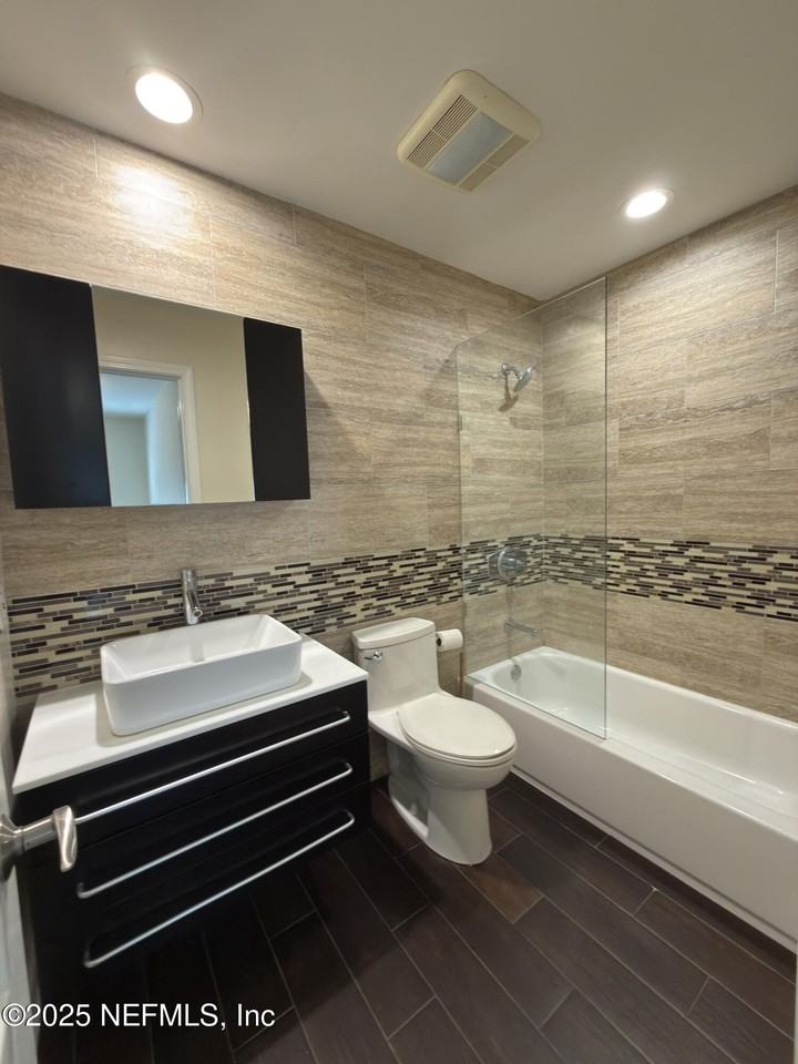 93 Abalone Lane East - Photo 5 of 23