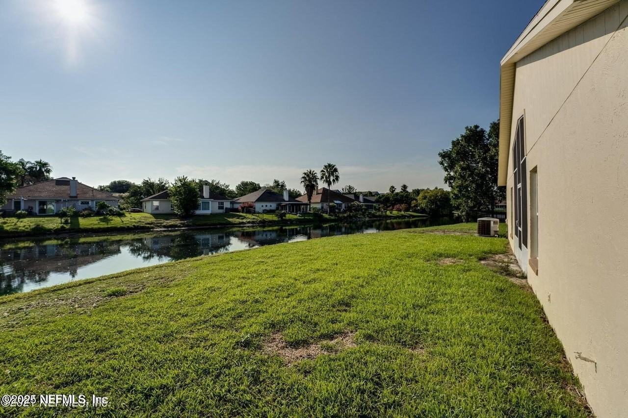 8279 Catfield Court - Photo 3 of 19