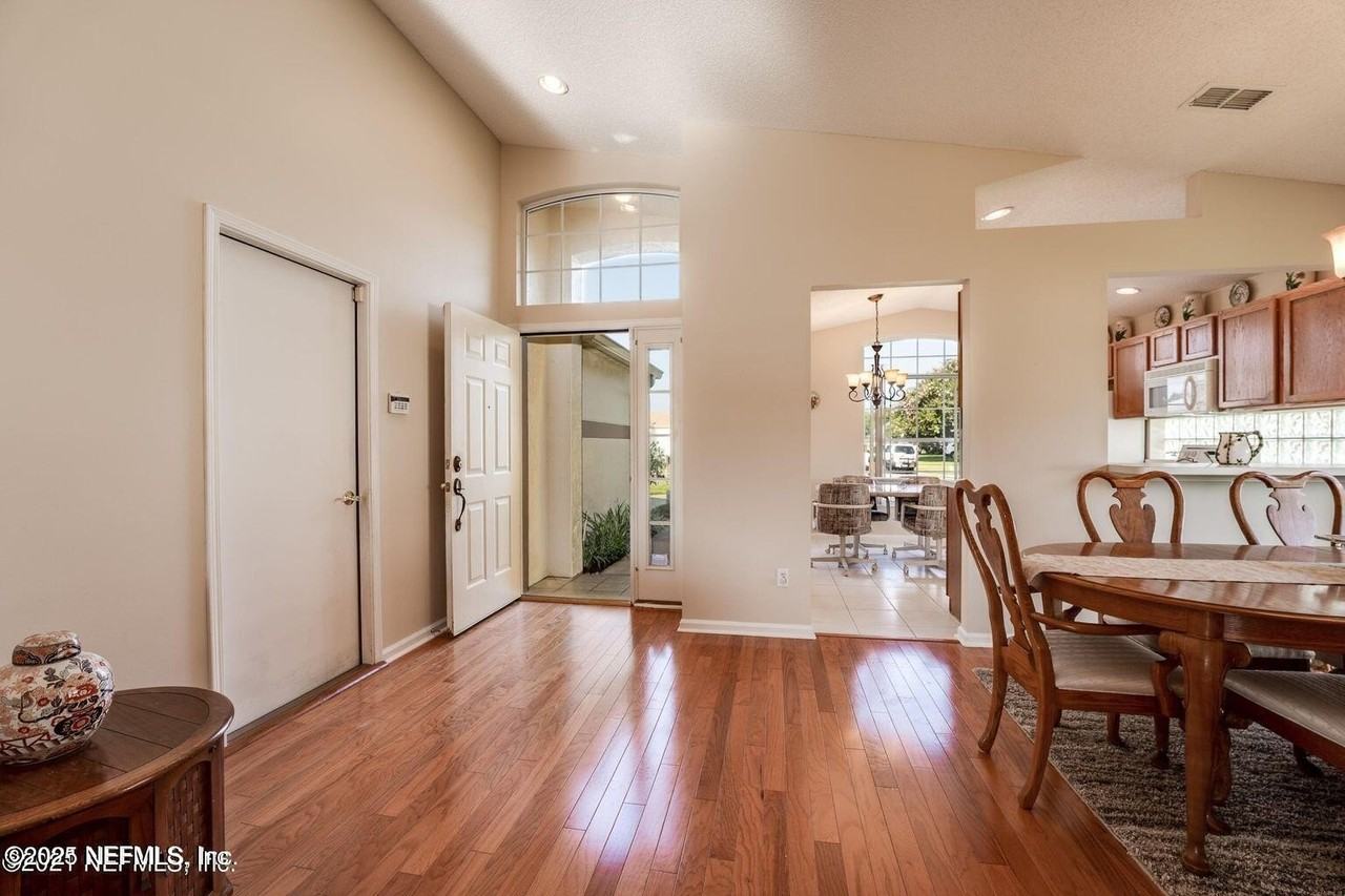 8279 Catfield Court - Photo 5 of 19