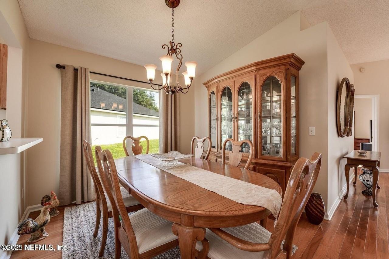 8279 Catfield Court - Photo 6 of 19