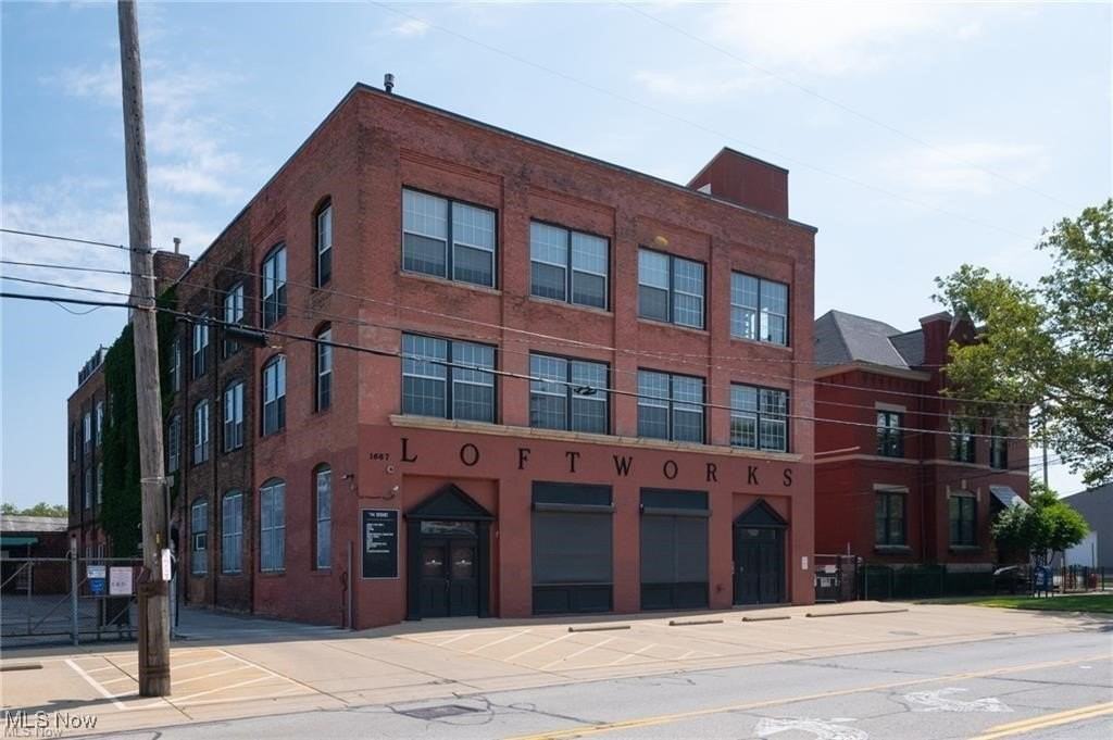 1667 East 40th Street #3G - Photo 2 of 26