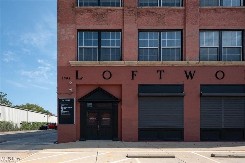 1667 East 40th Street #3G - Photo 3 of 26