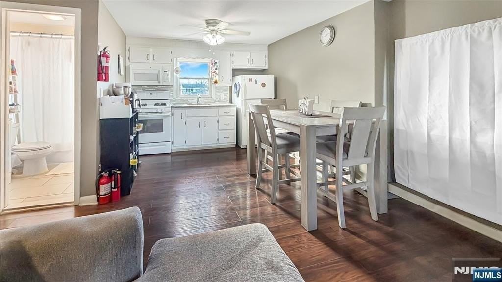 154 Charlton Ave - Photo 5 of 15