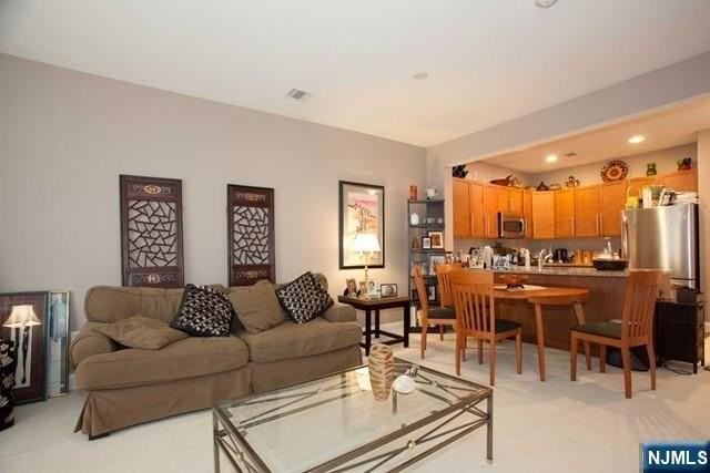 1210 Windsor Park Ct - Photo 6 of 25