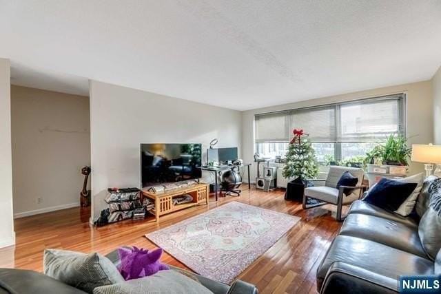 2100 Linwood Avenue - Photo 4 of 15