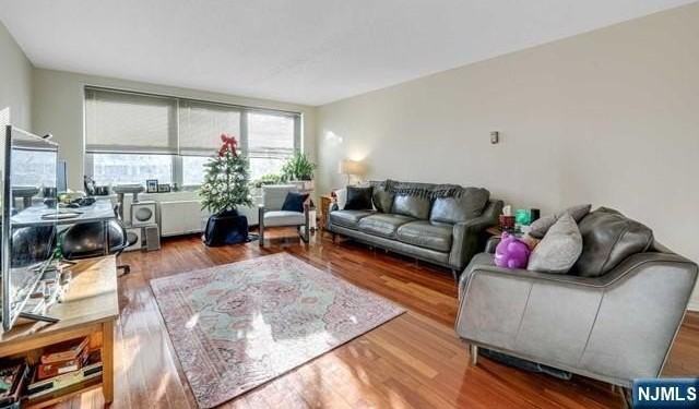 2100 Linwood Avenue - Photo 5 of 15