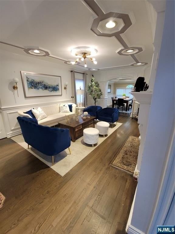 576 Ridgeland Terrace - Photo 3 of 9