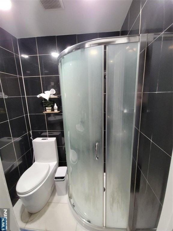 576 Ridgeland Terrace - Photo 7 of 9