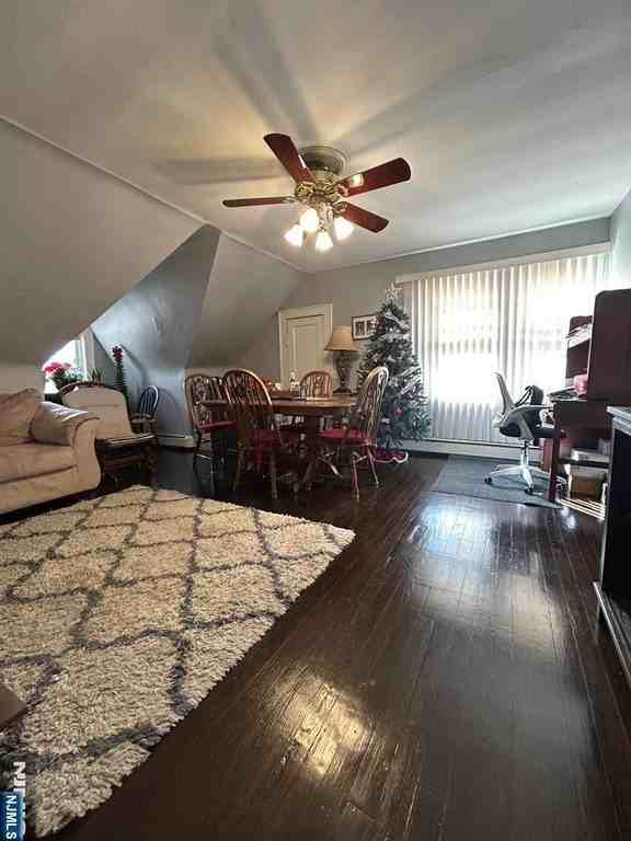 404 404 Carmita 3 - Photo 3 of 12