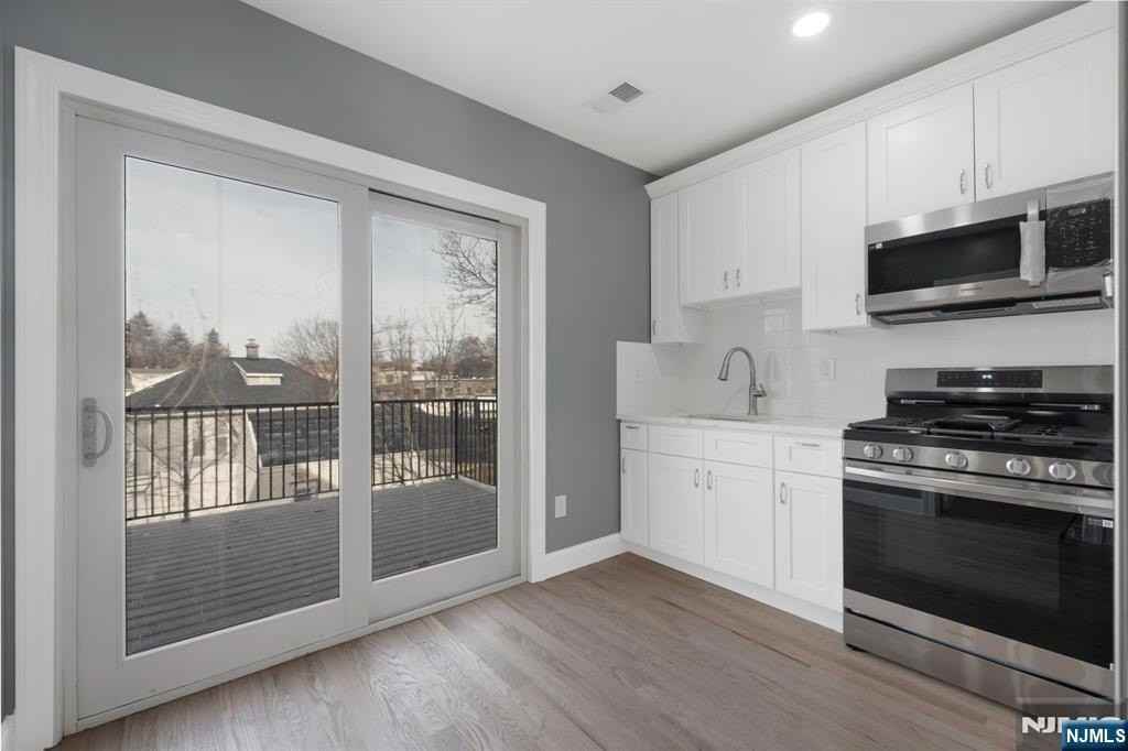 149 Florence Avenue - Photo 7 of 16