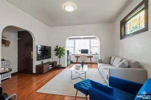 featured image of 436 Undercliff Avenue