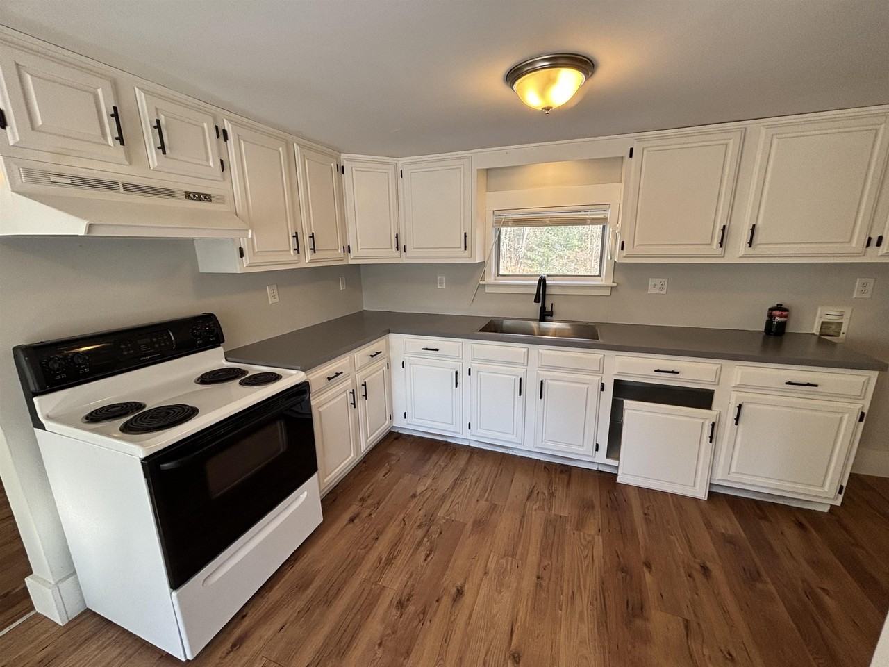 11 Pearl Ln #3 - Photo 4 of 14