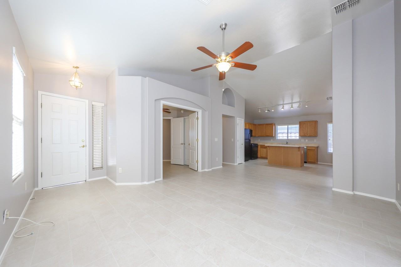 10886 S Arrowhead Spring Dr #1 - Photo 2 of 10