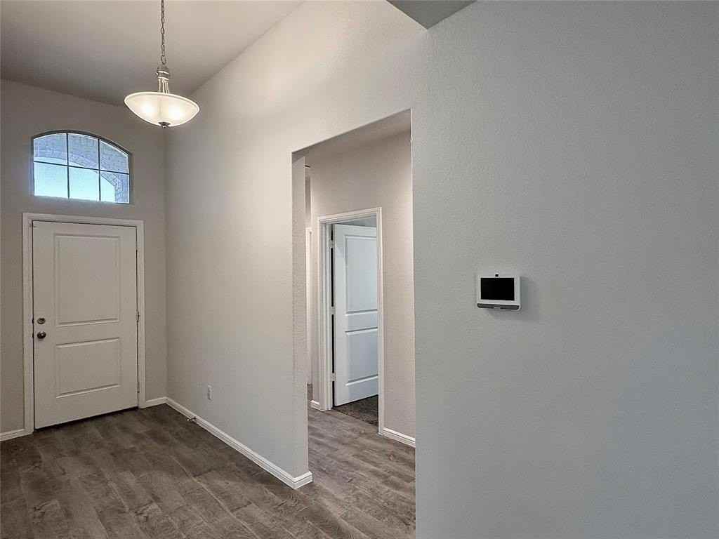 309 Crowfoot Drive - Photo 2 of 40