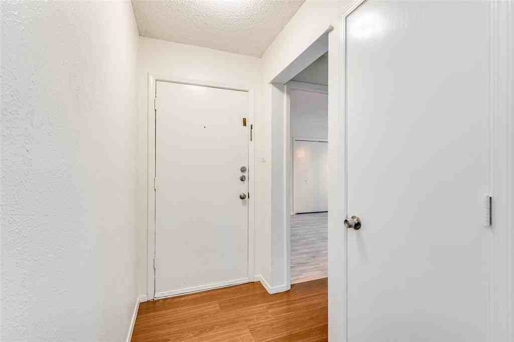 2733 Saint George Place - Photo 2 of 25