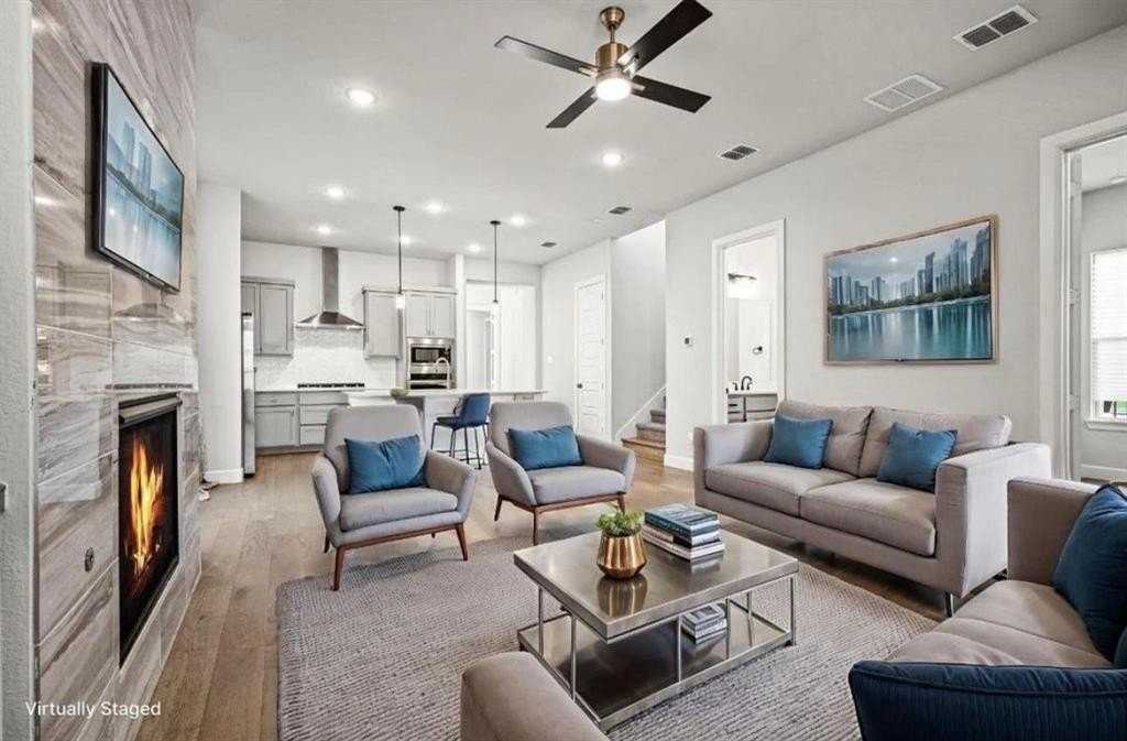 3517 Golden Bell Court - Photo 4 of 36