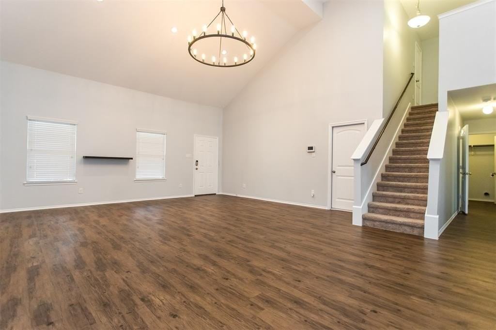 2103 Meadow Park Drive - Photo 7 of 30