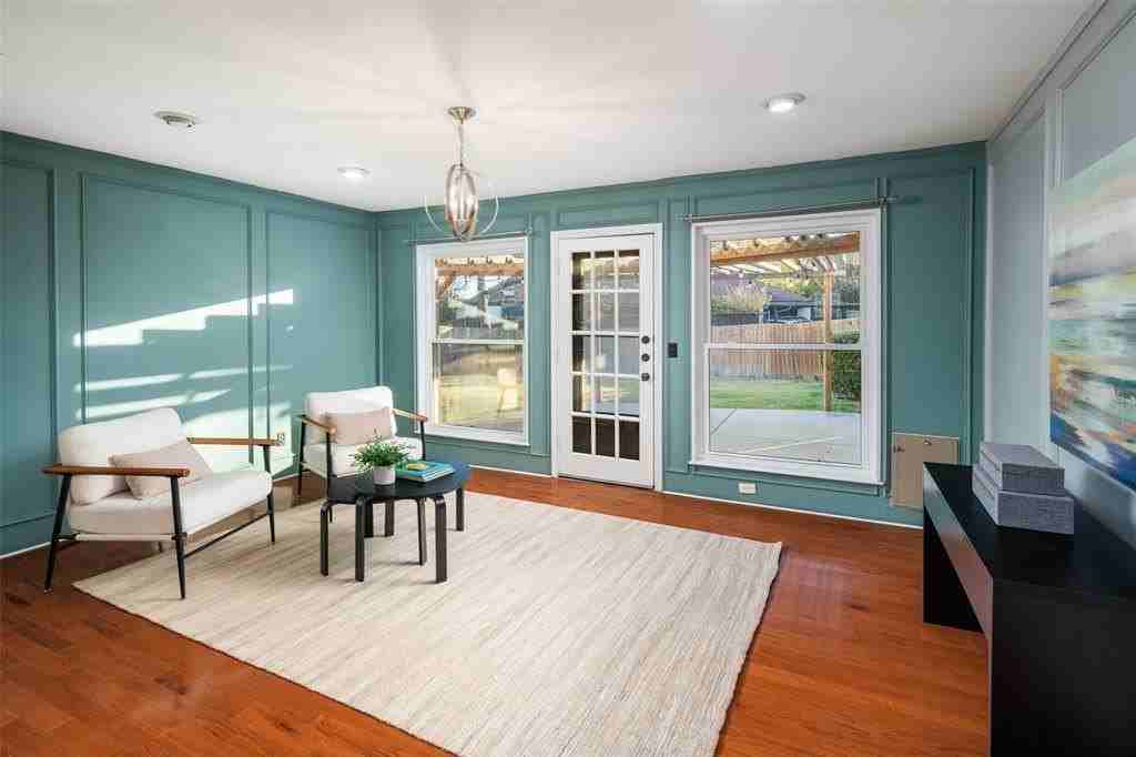 3528 Pinehurst Drive - Photo 6 of 29