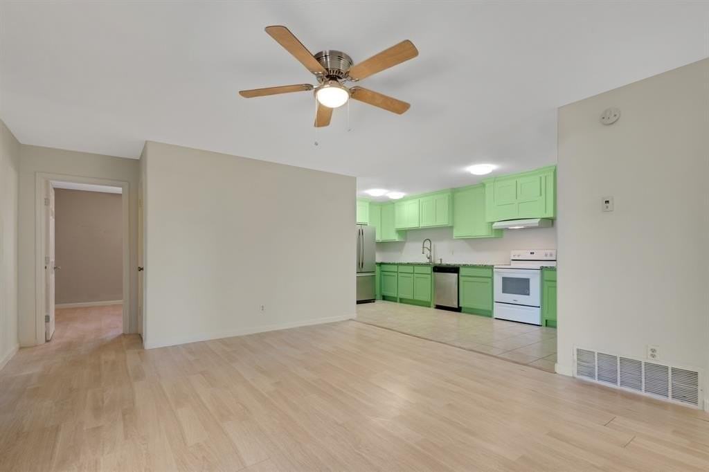 2821 North Bell Avenue - Photo 7 of 24