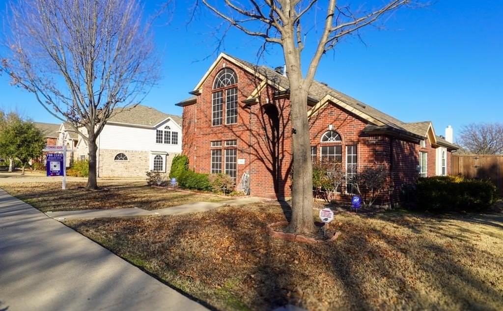 912 Chestnut Court - Photo 2 of 28