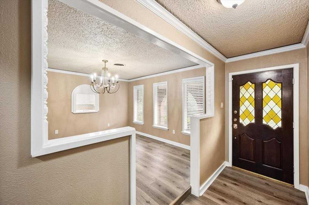 1231 Bow Creek Dr - Photo 4 of 34