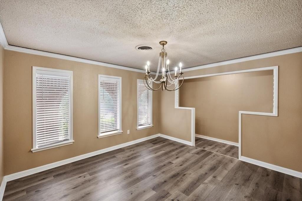 1231 Bow Creek Dr - Photo 5 of 34