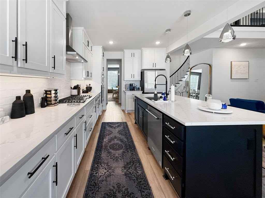 1308 Redbrick Lane - Photo 7 of 33